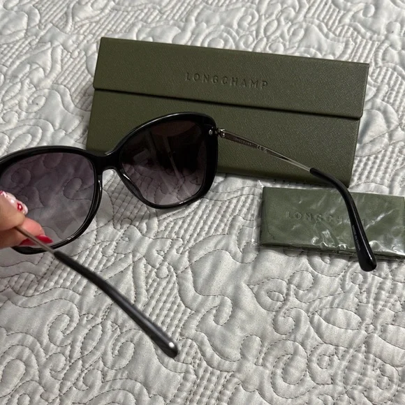 Longchamp Dark Frame Sunglasses - Picture 3 of 7